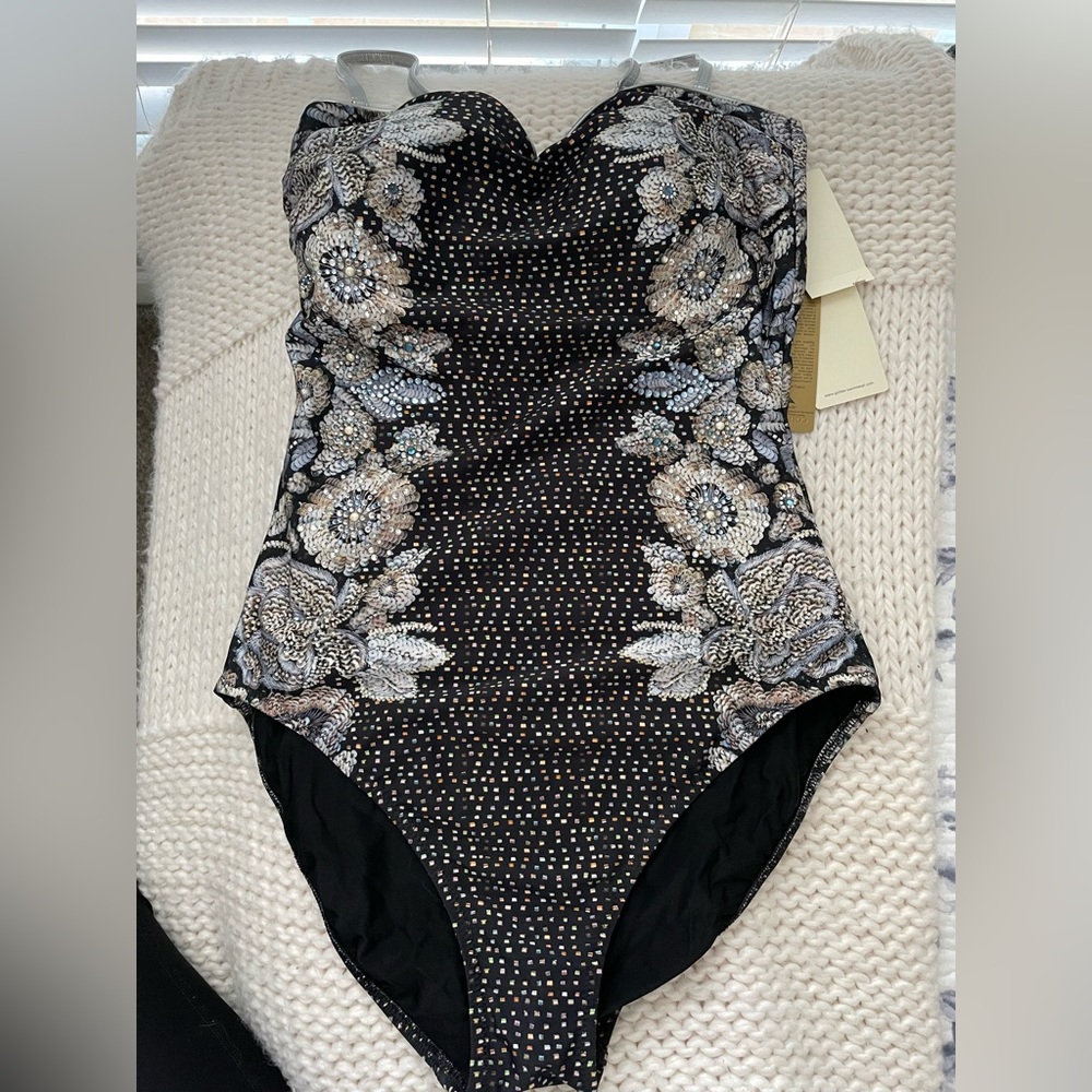 Gottex One Piece Swimsuit.